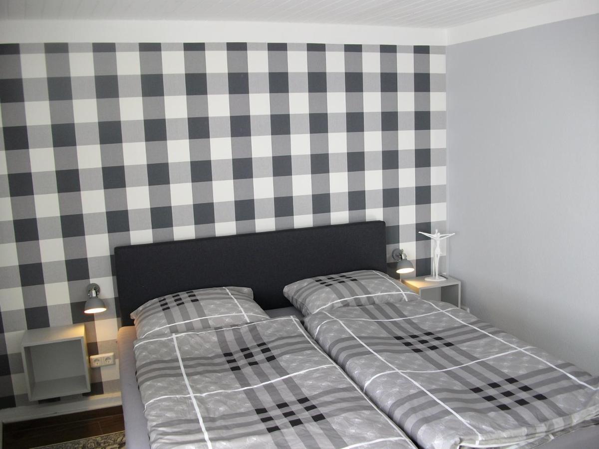 Ferienwohnung Moij Stuuv Greetsiel Exterior foto